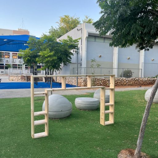 כוורת מדפים מותאמים אישית