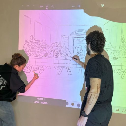ציור קיר בתוך פרוייקט